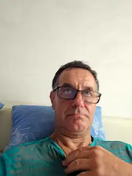 loulouferrari online show from May 2026 01:06:01 PM