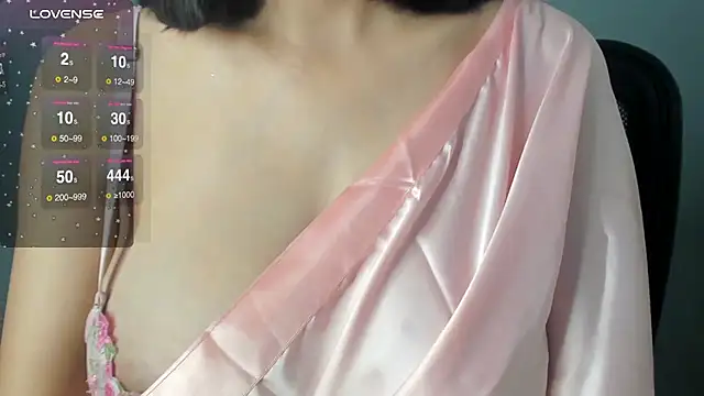 Abigail Ab online show from November 2025 08:18:02 PM