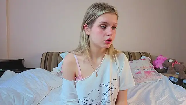 AliceAlways online show from May 2026 02:59:01 AM