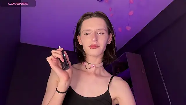 Niky Long online show from July 2026 07:10:01 PM