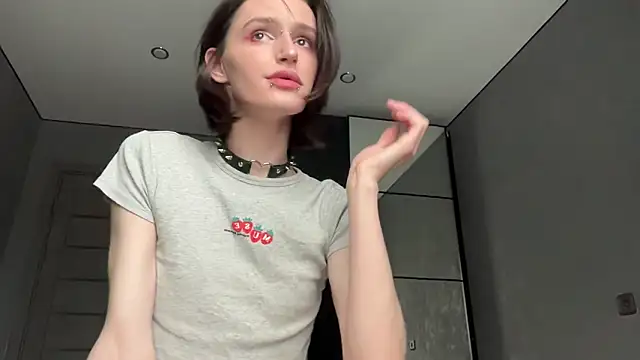 Snapshot of Niky_Long chatting on June 2026 01:33:01 PM Niky Long online show from June 2026 01:33:01 PM
