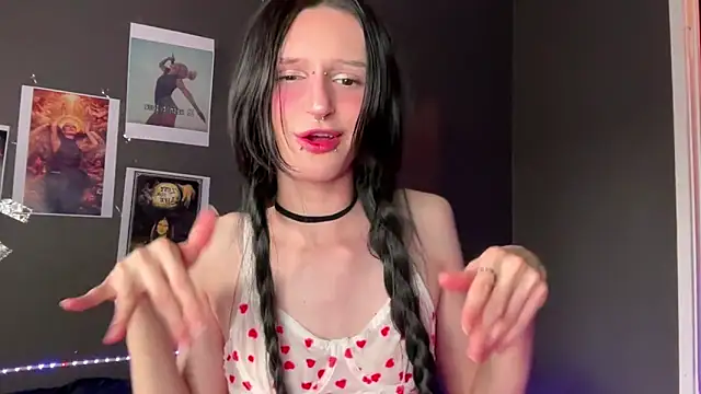 Niky Long online show from April 2026 10:21:01 AM