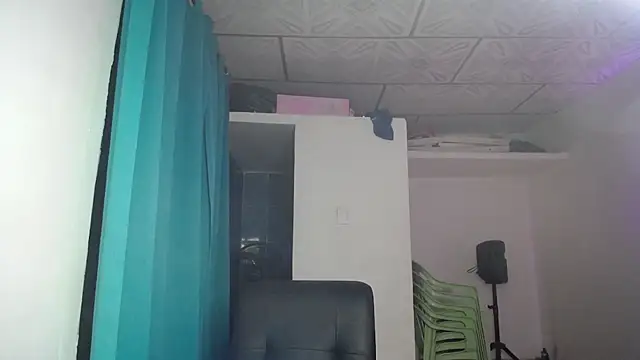 daira2006 online show from April 2026 04:28:02 AM