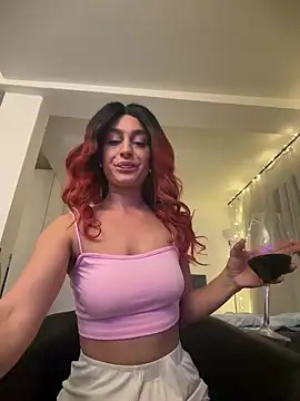 CurlyRouge online show from April 2026 08:04:01 PM