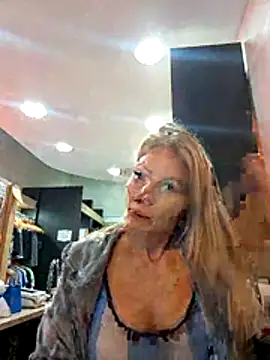 prretty15 online show from July 2026 08:11:02 PM