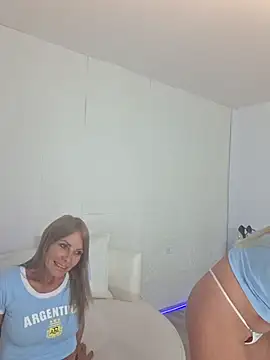 prretty15 online show from June 2026 04:41:01 PM