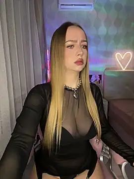 AlisaPearl online show from May 2026 07:51:01 PM