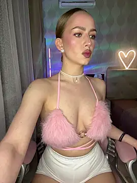 AlisaPearl online show from May 2026 07:58:02 PM
