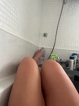 BadGirl69Me online show from April 2026 01:49:01 PM