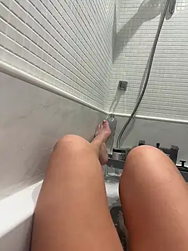 BadGirl69Me online show from April 2026 07:03:01 PM