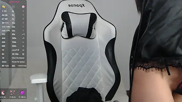 Wyn  nie online show from May 2026 08:34:01 PM