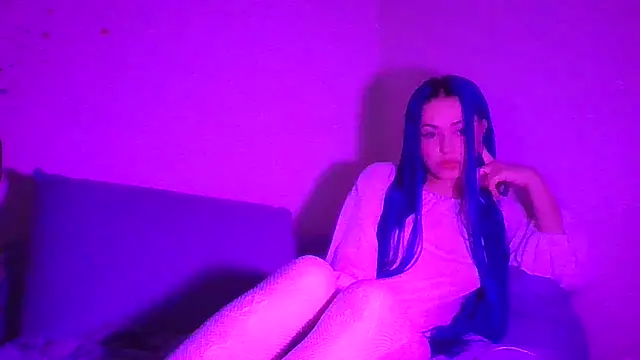 SofiaKitten online show from April 2026 07:07:02 PM