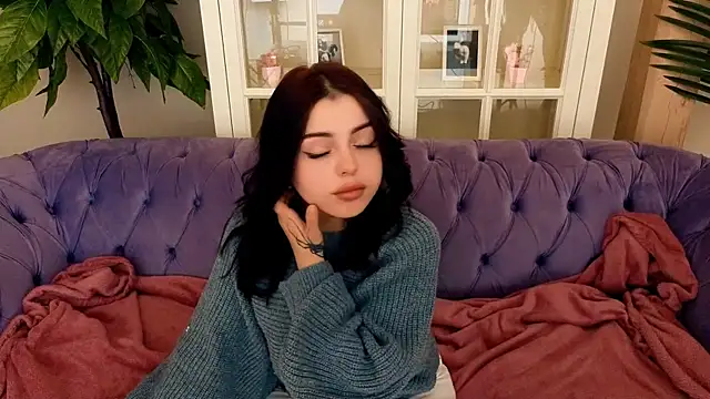 SinfulKittenn online show from April 2026 05:03:01 AM