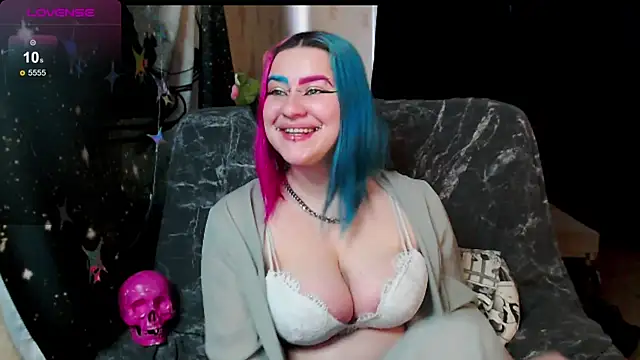 Neon Baddie online show from April 2026 05:20:01 AM