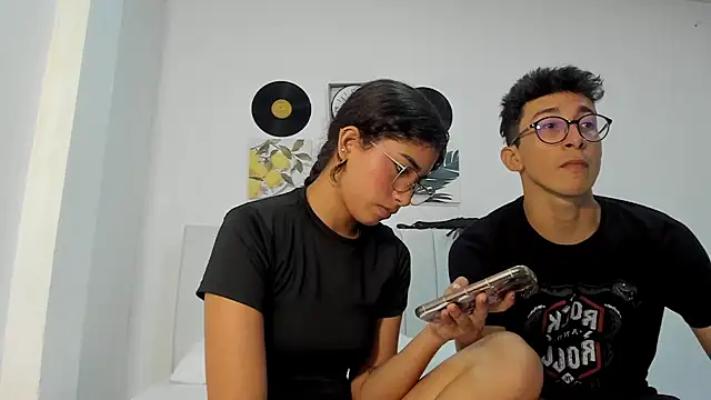 Snapshot of alanandtifany chatting on June 2026 07:11:02 PM alanandtifany online show from June 2026 07:11:02 PM