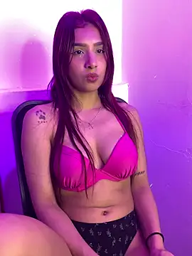 miss carly online show from April 2026 06:04:01 PM