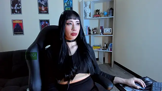 Ravenelle  online show from May 2026 11:15:02 PM