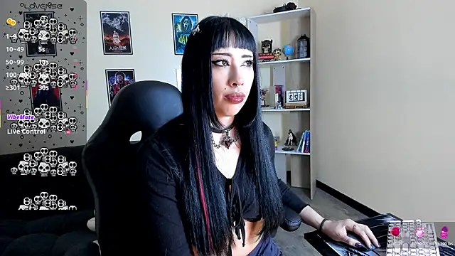 Ravenelle  online show from April 2026 10:43:02 PM