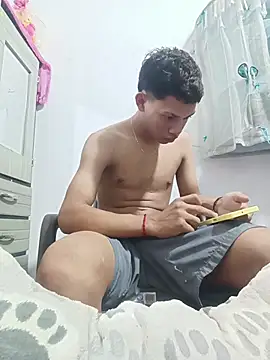 curious straight guy online show from June 2026 06:19:01 PM
