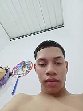 curious straight guy online show from May 2026 12:25:02 AM