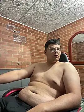 Snapshot of steef0_ chatting on April 2026 05:11:01 AM steef0 online show from April 2026 05:11:01 AM