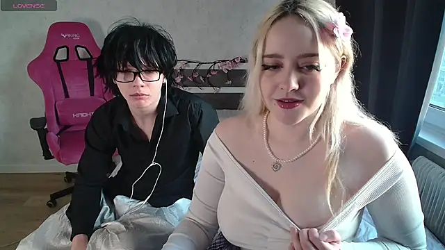ScallyMilana online show from May 2026 02:06:02 PM
