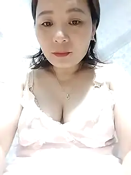 ManaMi-Amii online show from April 2026 02:13:01 PM