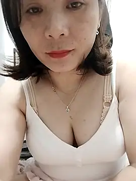 ManaMi-Amii online show from May 2026 03:43:02 AM
