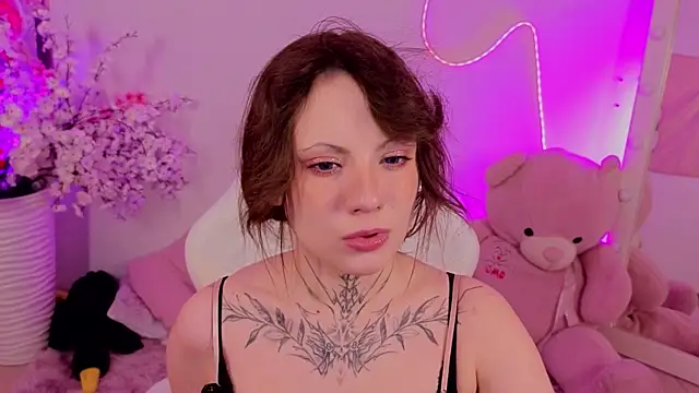 EricaMoonn online show from May 2026 09:36:02 AM
