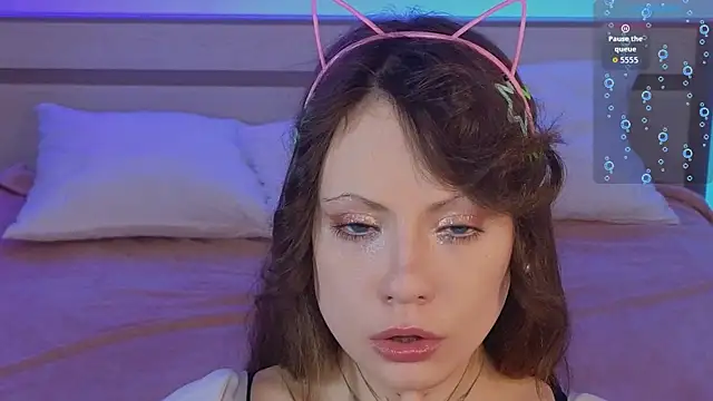EricaMoonn online show from April 2026 10:23:01 AM