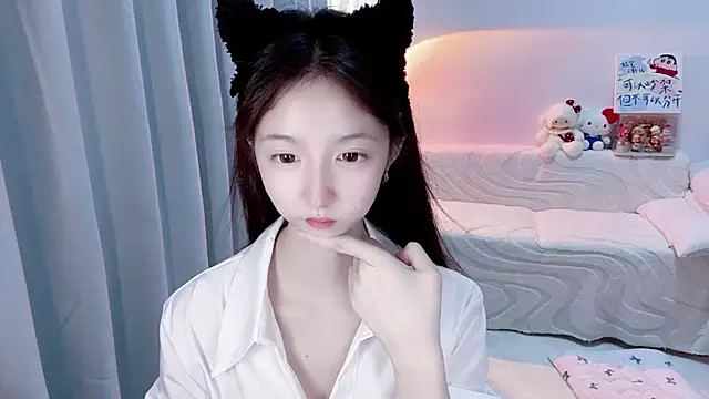Snapshot of lucky-tt chatting on May 2026 11:40:01 AM lucky-tt online show from May 2026 11:40:01 AM