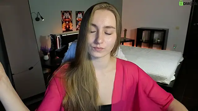 Your Emily25 online show from April 2026 07:48:02 AM