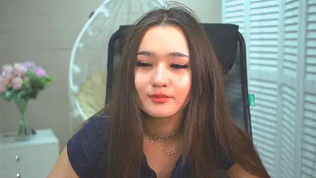 AmiMeow  online show from May 2026 07:23:01 PM
