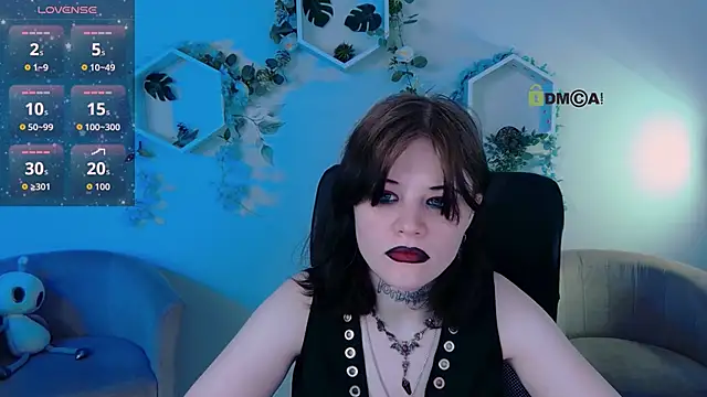 nikki kiss  online show from June 2026 08:31:02 AM