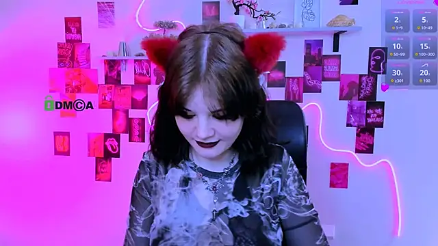 nikki kiss  online show from May 2026 09:05:01 AM