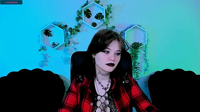 nikki kiss  online show from June 2026 08:25:01 AM