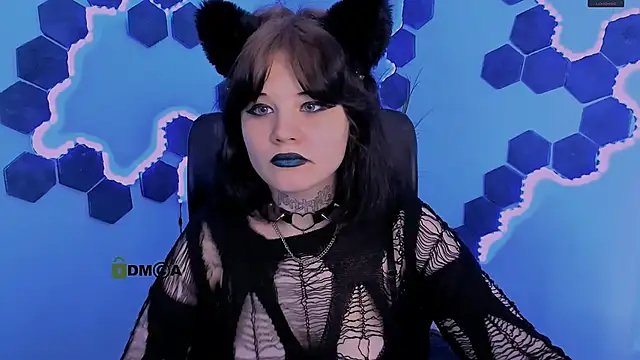 nikki kiss  online show from May 2026 09:02:01 AM
