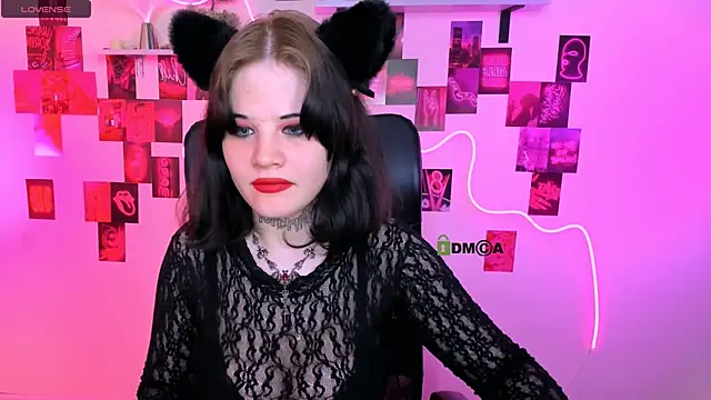 nikki kiss  online show from May 2026 09:16:01 AM