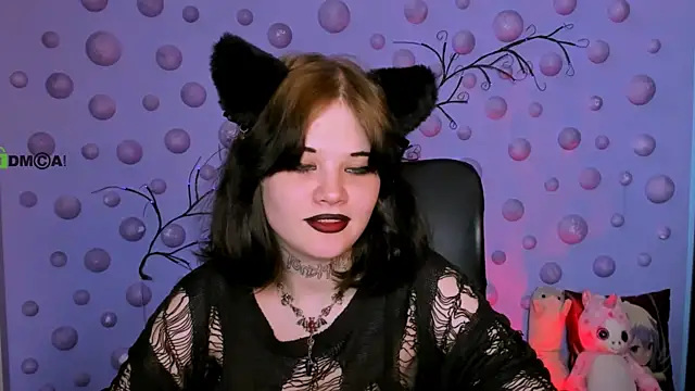 nikki kiss  online show from May 2026 08:44:01 AM