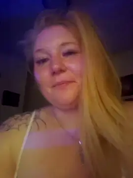 jilljizzle1990 online show from April 2026 12:31:02 PM