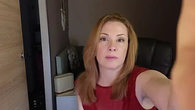 Sharon Red online show from February 2026 06:16:02 PM