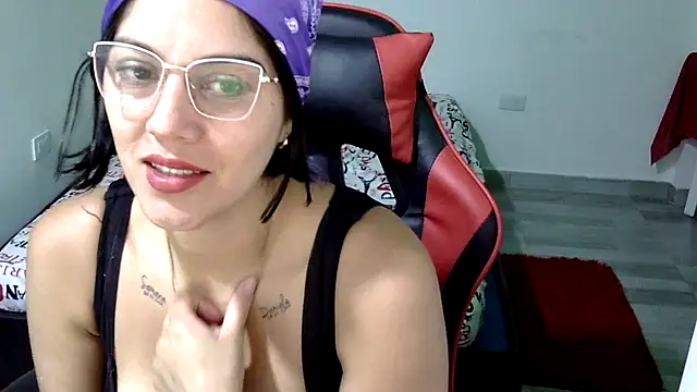 Bandida553 online show from June 2026 11:10:02 PM