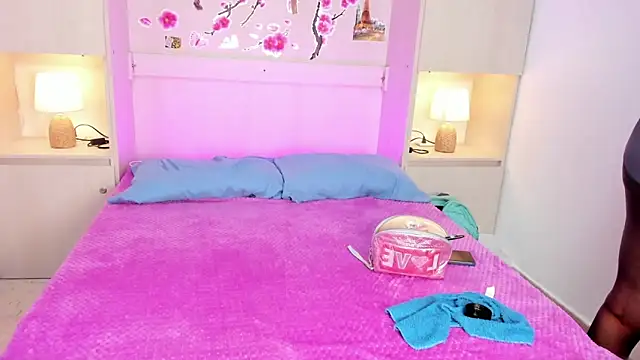TaylorBloom online show from April 2026 11:45:02 AM