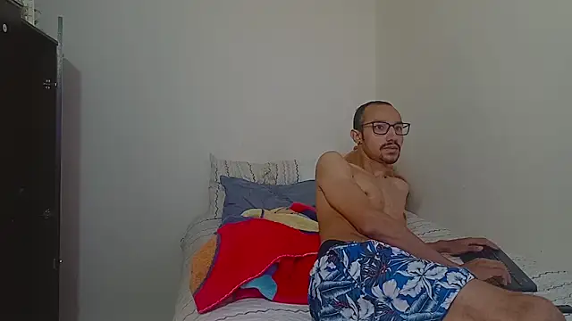 Snapshot of Oliver_Goldberg chatting on May 2026 03:06:01 PM Oliver Goldberg online show from May 2026 03:06:01 PM