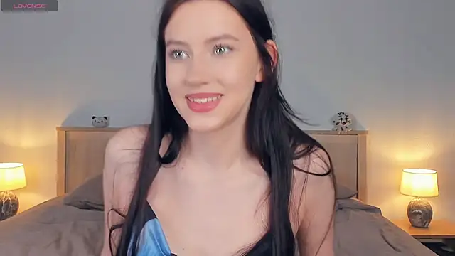 EstelaSuppa online show from May 2026 07:05:02 PM