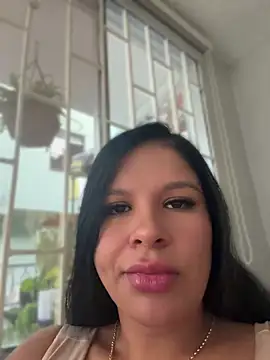 Snapshot of Elara_Luxe chatting on July 2026 10:25:02 PM Elara Luxe online show from July 2026 10:25:02 PM