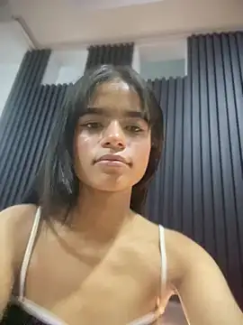 Snapshot of luna-bella_ chatting on July 2026 08:56:02 AM luna-bella online show from July 2026 08:56:02 AM