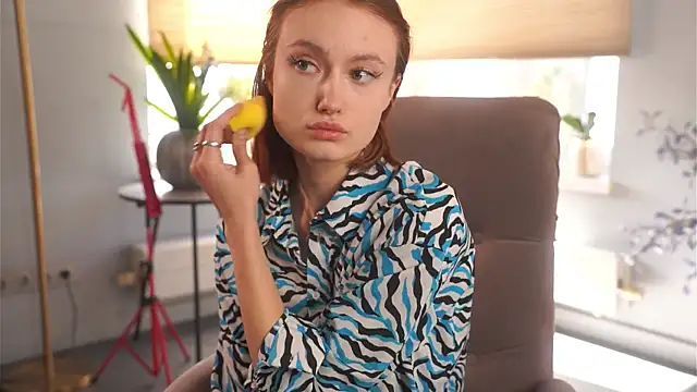 AlvaCatterton online show from April 2026 05:10:01 AM