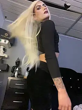 valen lewiiz online show from July 2026 11:57:01 PM