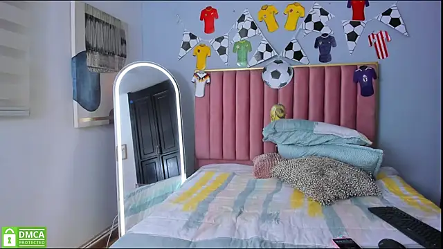 Snapshot of butterflydoll_ chatting on July 2026 06:26:01 PM butterflydoll online show from July 2026 06:26:01 PM